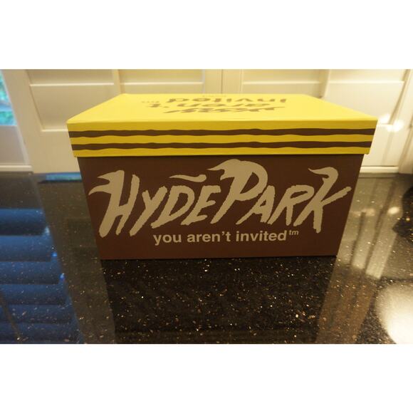 HYDE PARK TRAVEL DAY DUFFLE-CIGAR BRAND NEW IN BOX/AUTHENTIC - Picture 2 of 7